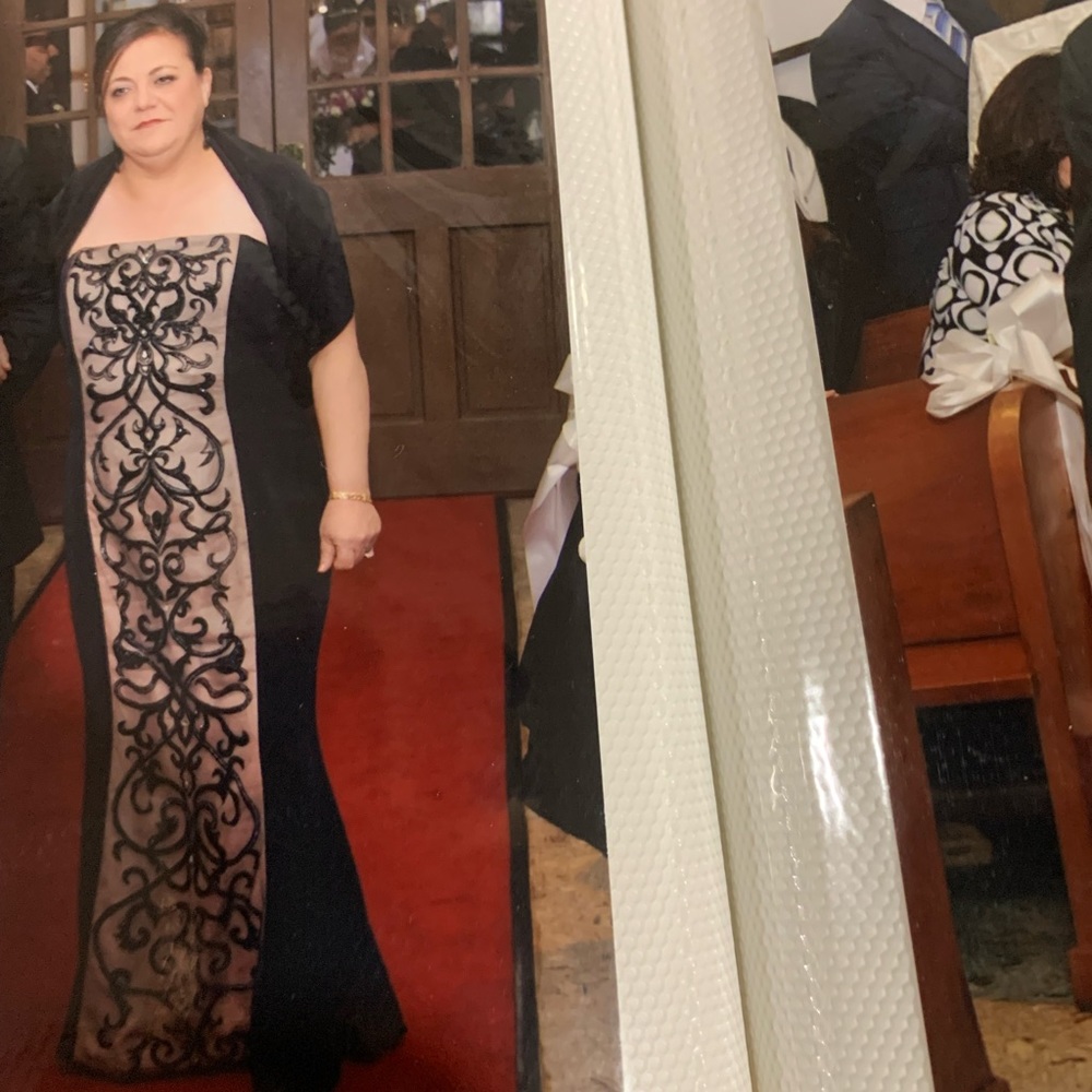 Dress - Picture 9 of 9